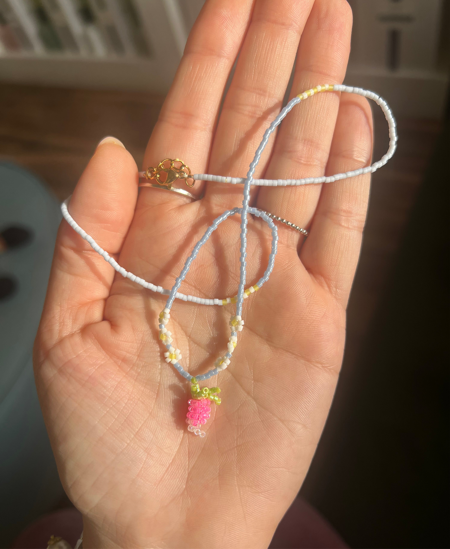 FRUTTI Flower Necklace - Radish