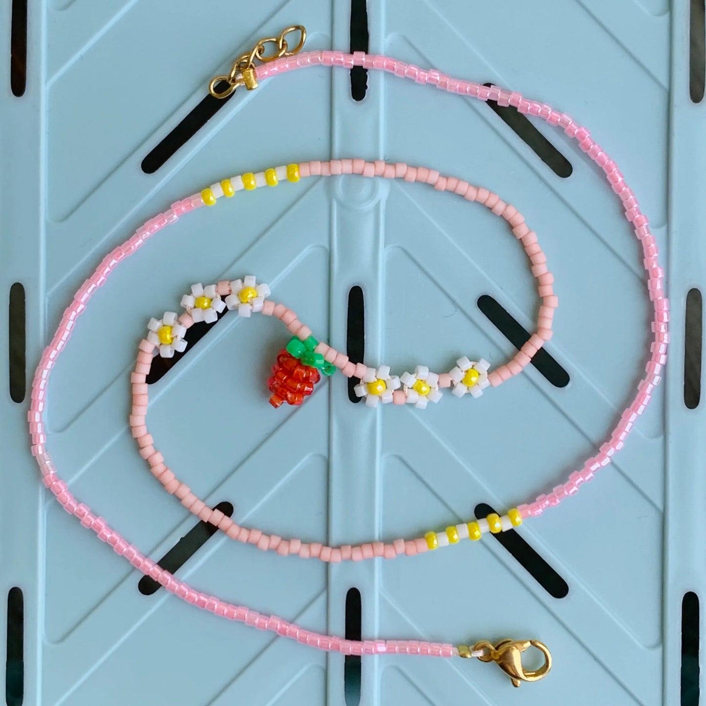 FRUTTI Flower Necklace - Strawberry
