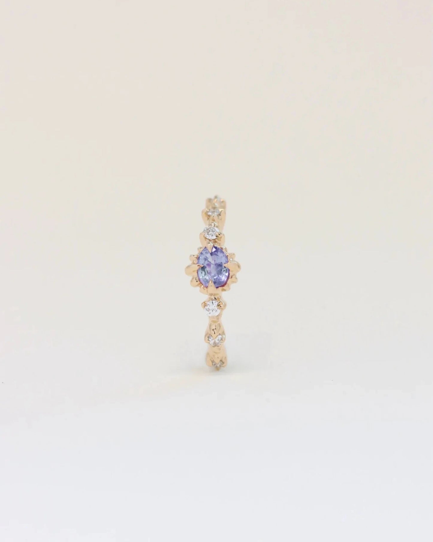 Loun Tanzanite Earring