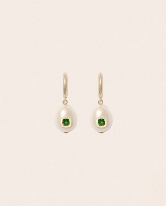 EDDIE Pearl & Diopside Hoops
