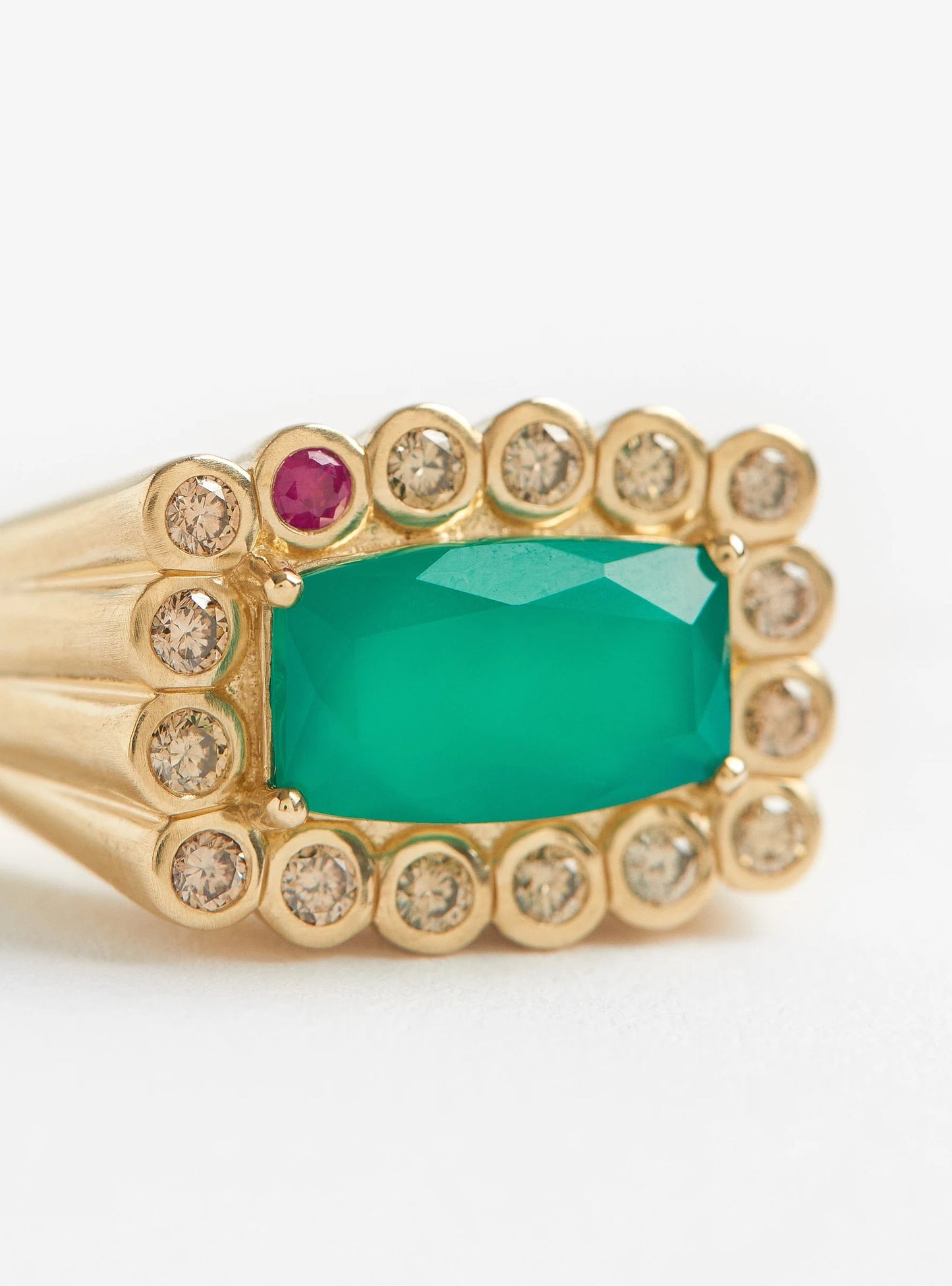 ROBIN Green Chalcedony Ring