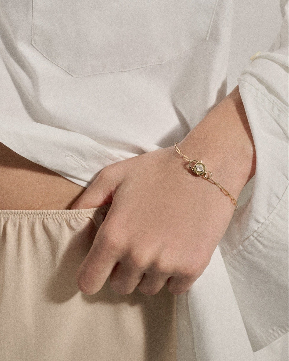 LOUIS Lock Bracelet